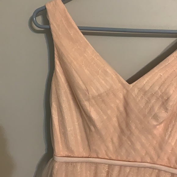 Vera Wang dress - Picture 11 of 12